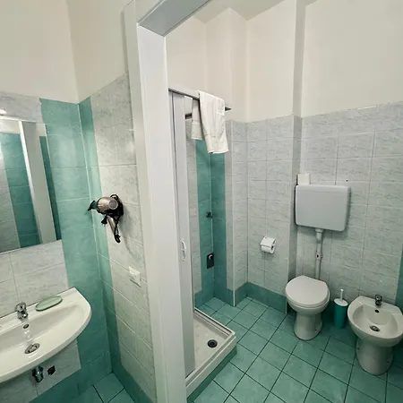 Hotel apartamentowy Dergano 2 Near Metro Stop 3*